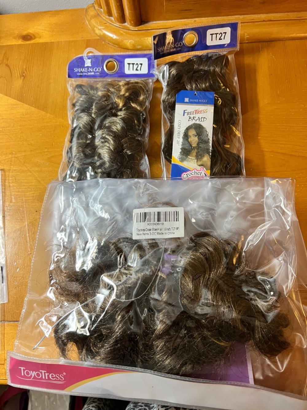 FreeTress Curly Synthetic Crochet HairBrown (TT27)